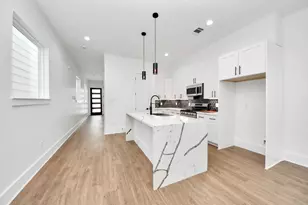 5029 Broom St, Houston, TX 77091 - Photo 2