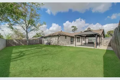 14854 Shottery Drive, Houston, TX 77015 - Photo 32
