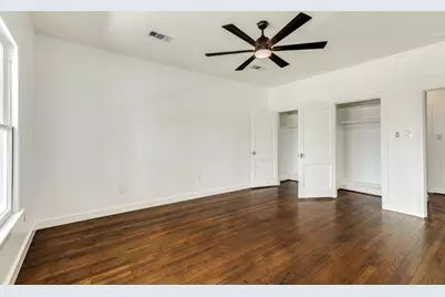 4702 Avenue Bernardo De Galvez, Galveston, TX 77551 - Photo 30