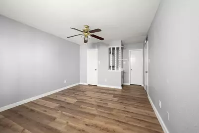 9009 Richmond Avenue #111, Houston, TX 77063 - Photo 4