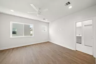 365 Eado Park Cir, Houston, TX 77020 - Photo 22