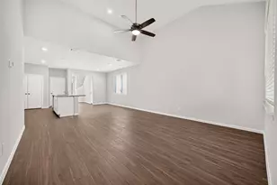 15610 Coneflower Hls Dr, Houston, TX 77090 - Photo 8