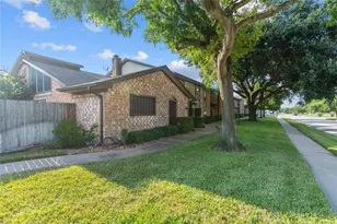 11540 S Kirkwood Rd, Houston, TX 77477 - Photo 2