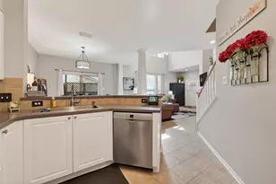 36 Stone Creek Pl, The Woodlands, TX 77382 - Photo 12