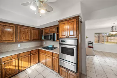 307 Bickett Lane, Spring, TX 77373 - Photo 10