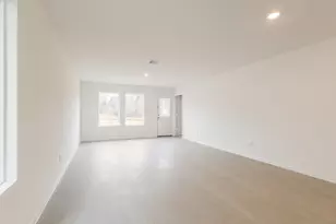 15290 Abella Dr, Conroe, TX 77316 - Photo 6