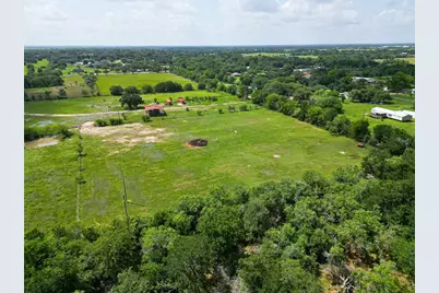 1952 Beverly Lane, Sealy, TX 77474 - Photo 4