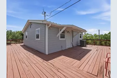 4416 Thompson Street, Hitchcock, TX 77563 - Photo 8