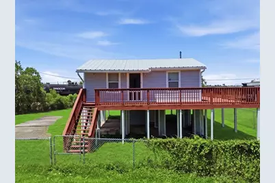 4416 Thompson Street, Hitchcock, TX 77563 - Photo 2