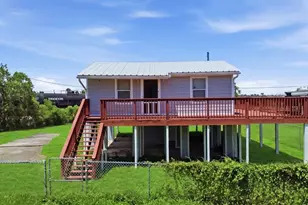 4416 Thompson St, Hitchcock, TX 77563 - Photo 2
