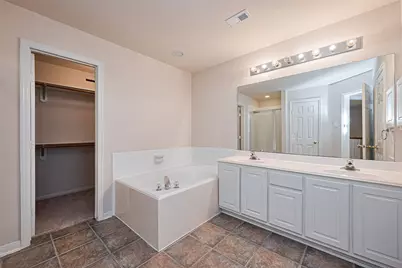 18 W Greenhill Terrace Place, The Woodlands, TX 77382 - Photo 24