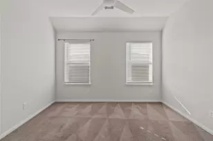 14610 Ruddy Duck Ln, Houston, TX 77049 - Photo 36