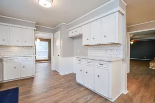 7310 Ridge Oak Dr, Houston, TX 77088 - Photo 12