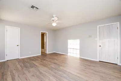 7310 Ridge Oak Drive, Houston, TX 77088 - Photo 34