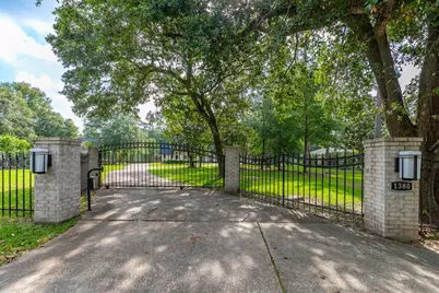 1380 Thomas Road, Beaumont, TX 77706 - Photo 2