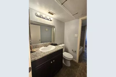 11710 Southlake Drive #18, Houston, TX 77077 - Photo 32