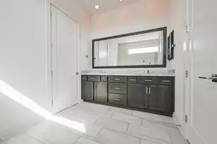 2824 Clay St, Houston, TX 77003 - Photo 30