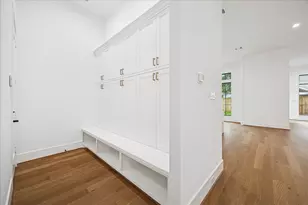 867 W 42nd St, Houston, TX 77018 - Photo 14