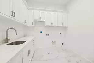 867 W 42nd St, Houston, TX 77018 - Photo 26