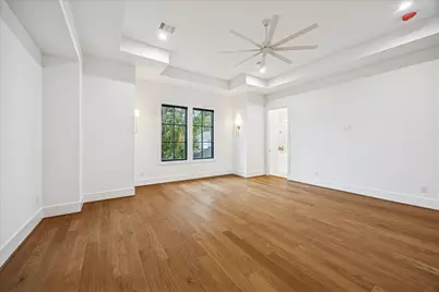 867 W 42nd Street, Houston, TX 77018 - Photo 16
