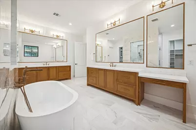 867 W 42nd Street, Houston, TX 77018 - Photo 18