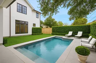 867 W 42nd St, Houston, TX 77018 - Photo 2