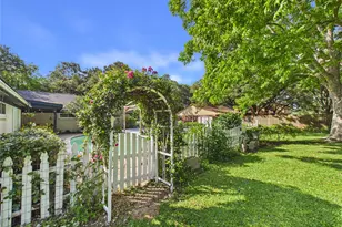 3037 County Rd 536, Alvin, TX 77511 - Photo 6