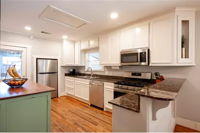 2618 Baylor Street, Houston, TX 77009 - Photo 6