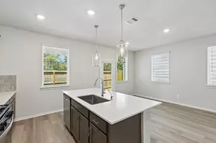 6328 Sapphire Ocean Dr, Houston, TX 77092 - Photo 20