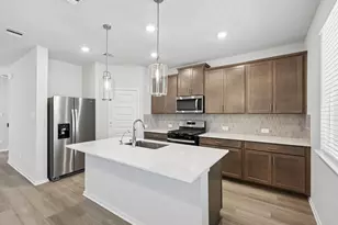 6328 Sapphire Ocean Dr, Houston, TX 77092 - Photo 16