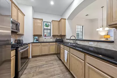 9044 Lakes At 610 Drive, Houston, TX 77054 - Photo 2