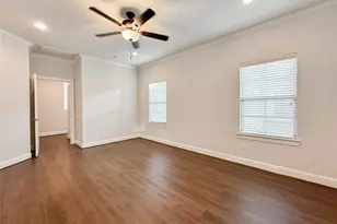 10 Hermann Park Ct, Houston, TX 77021 - Photo 16