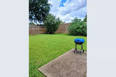 10015 Dawn Brook Drive, Pearland, TX 77584 - Photo 14