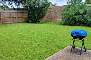 10015 Dawn Brook Dr, Pearland, TX 77584 - Photo 14