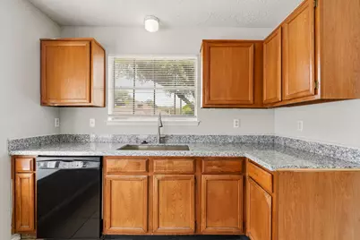 11014 Misty Summit Drive, Houston, TX 77086 - Photo 8