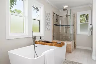2047 Harvard St, Houston, TX 77008 - Photo 22