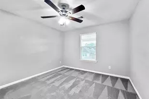 10006 Wood Leaf Ct, Baytown, TX 77521 - Photo 12