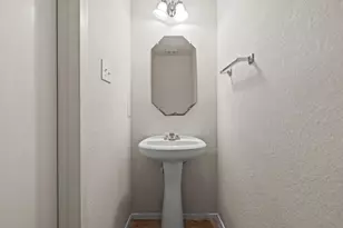 1617 Nichole Woods Dr, Houston, TX 77047 - Photo 16