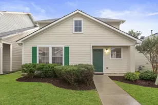 1617 Nichole Woods Dr, Houston, TX 77047 - Photo 1