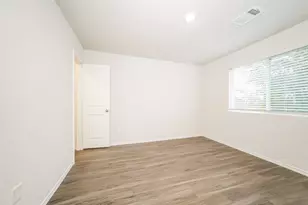1217 Narrow Hts Dr, Conroe, TX 77301 - Photo 12