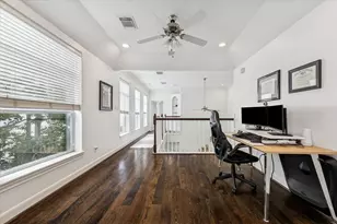 2405 Brun St, Houston, TX 77019 - Photo 10