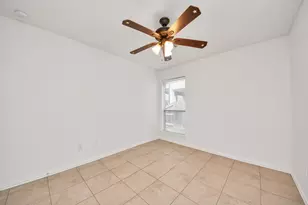 14214 Ayers Rock Rd, Sugar Land, TX 77498 - Photo 26