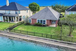 14214 Ayers Rock Rd, Sugar Land, TX 77498 - Photo 32