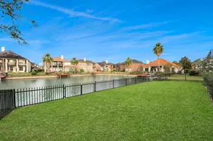 14214 Ayers Rock Rd, Sugar Land, TX 77498 - Photo 28