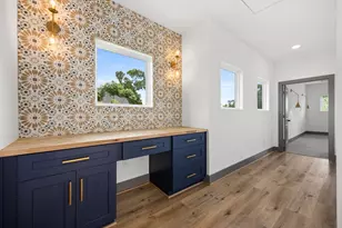 731 E 40th St, Houston, TX 77022 - Photo 16