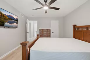 1919 20th St, Huntsville, TX 77340 - Photo 16