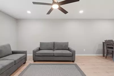 1919 20th Street, Huntsville, TX 77340 - Photo 6