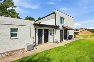 1919 20th St, Huntsville, TX 77340 - Photo 20