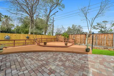 11422 Riverview Drive, Houston, TX 77077 - Photo 38