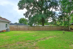 2703 Areba St, Houston, TX 77091 - Photo 34